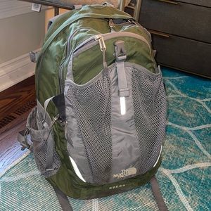 The north face recon backpack